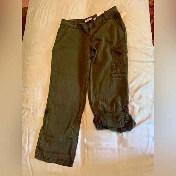 Coldwater Creek River Fit Cargos - Picture 2 of 10